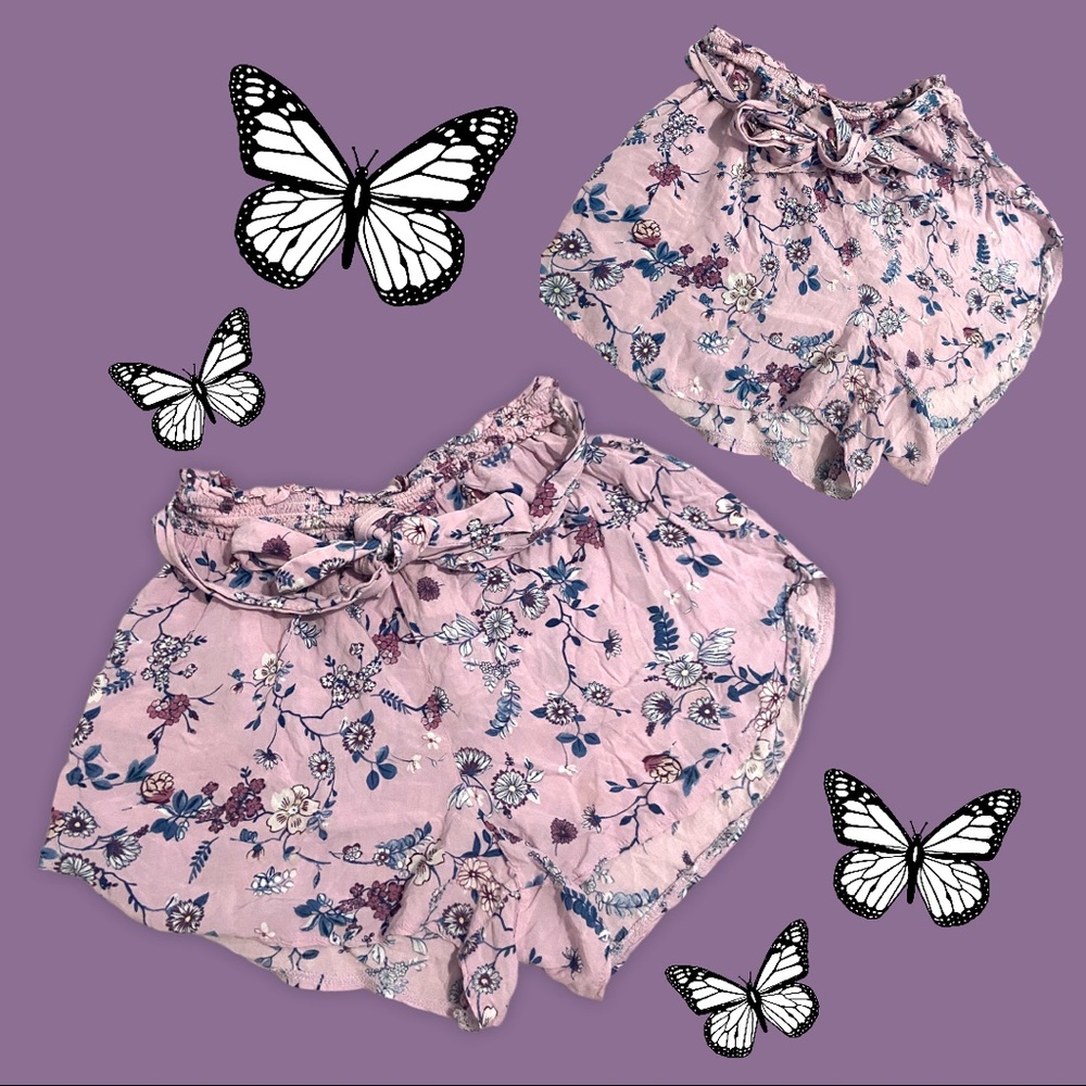 Pretty floral tie shorts
